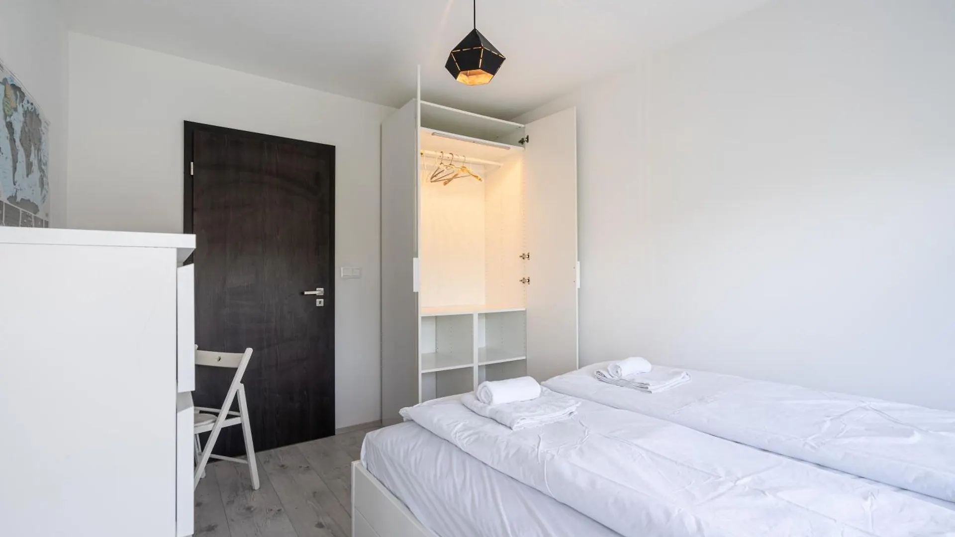 Earthy Elegance Apartment ブダペスト