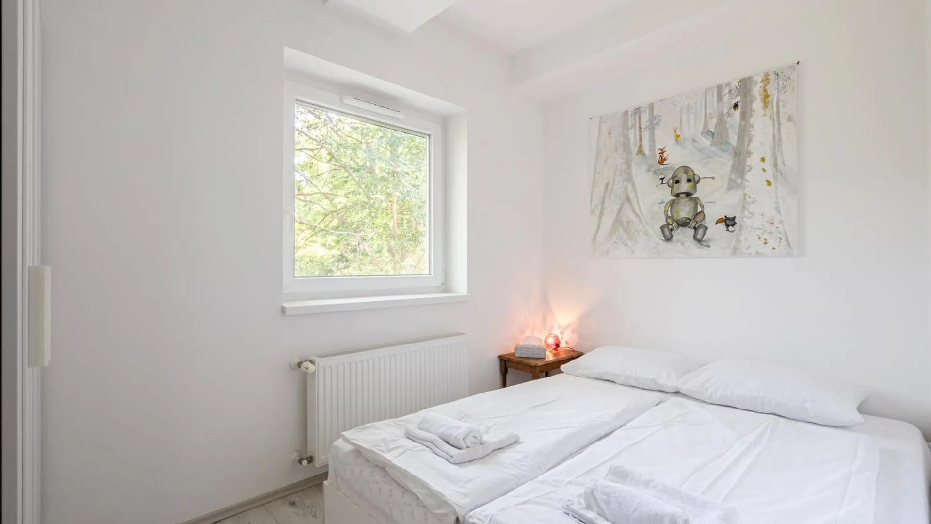 Earthy Elegance Apartment ブダペスト